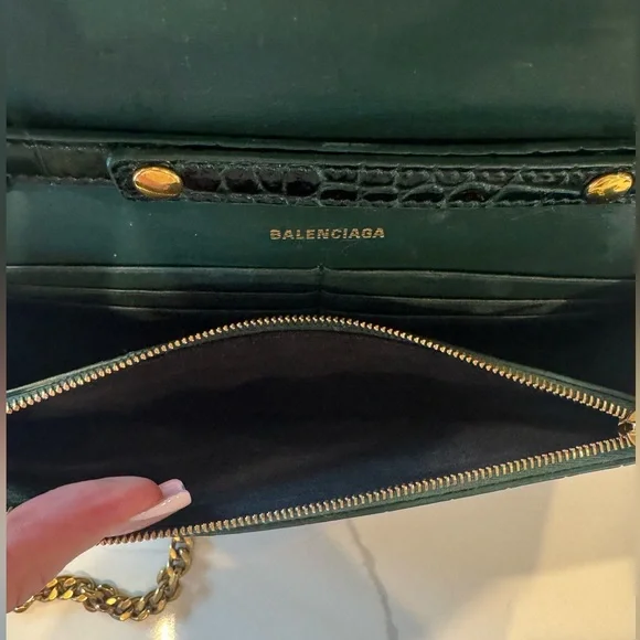 Balenciaga Green Crocodile wallet on chain - Picture 7 of 8